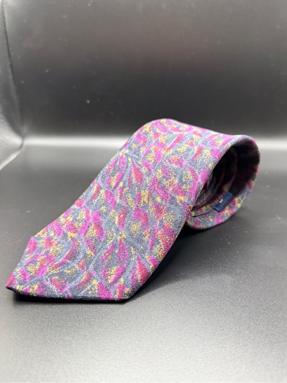 Daniel Hechter Paris Vintage 100% Silk Tie Abstract Purple